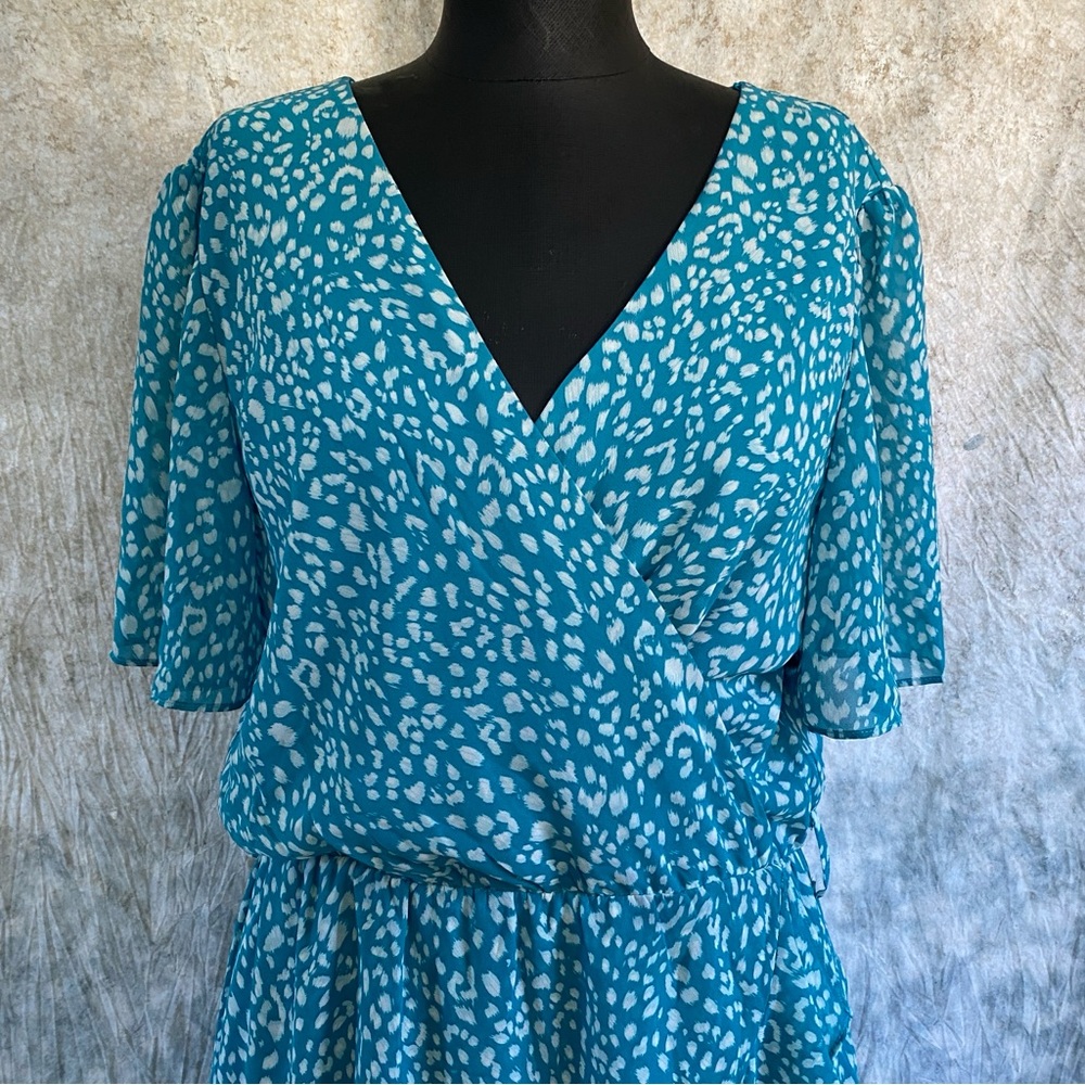 Jun & Ivy turquoise, and white floral Midi Dress - Picture 3 of 11